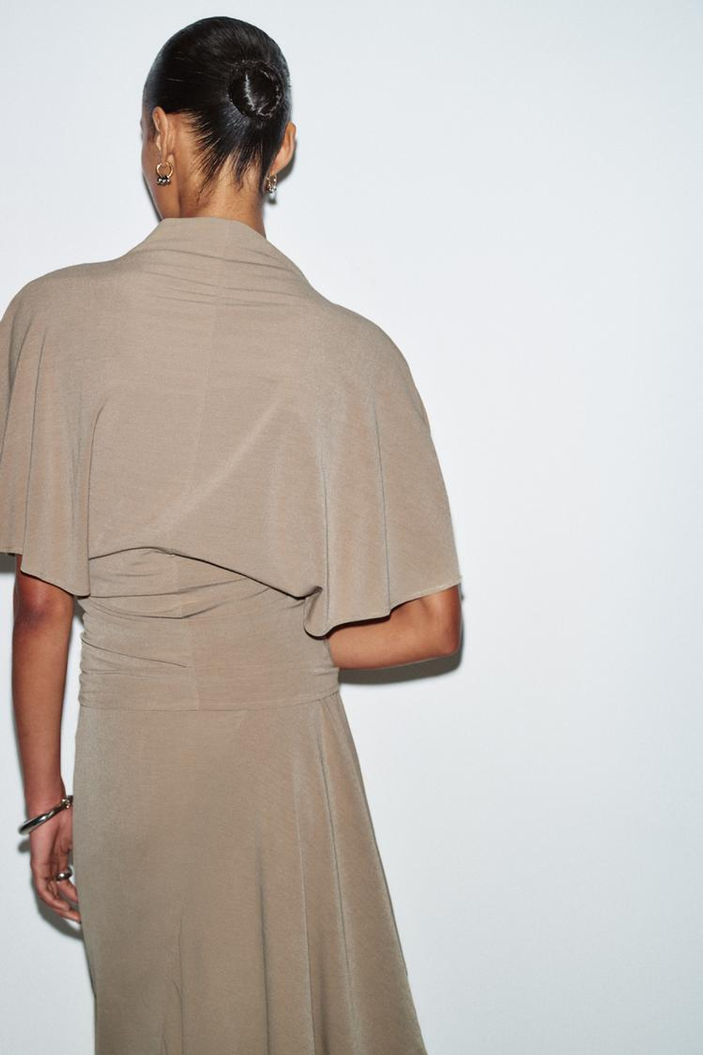 ZARA ТОП С ВОРОТНИКОМ-СТОЙКОЙ, ПЕСОЧНЫЙ