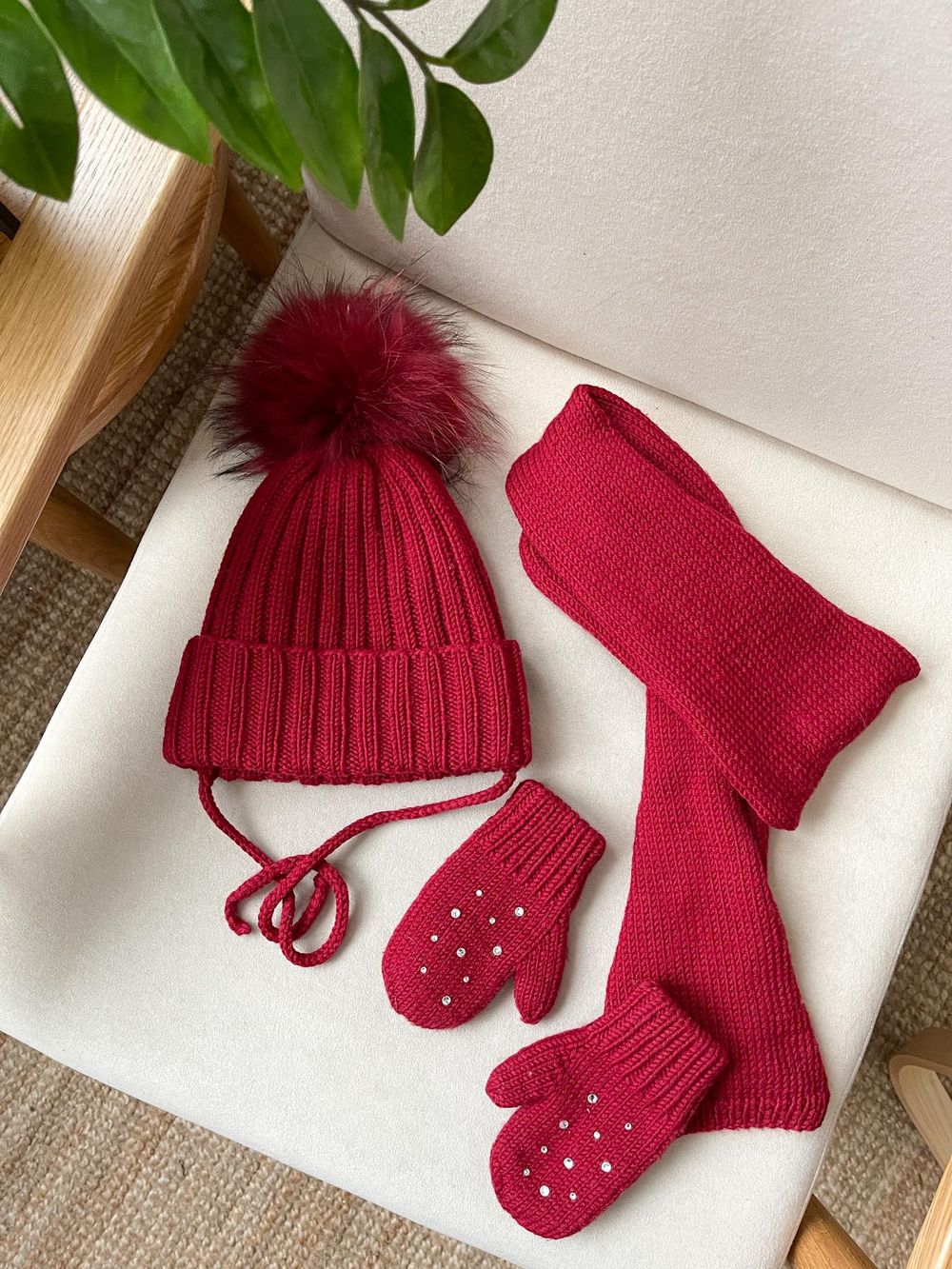 Шапка, шарф и варежки, 98