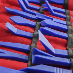 WDK-65445  Набор съемников для панелей, 27 предметов в чехле для хранения