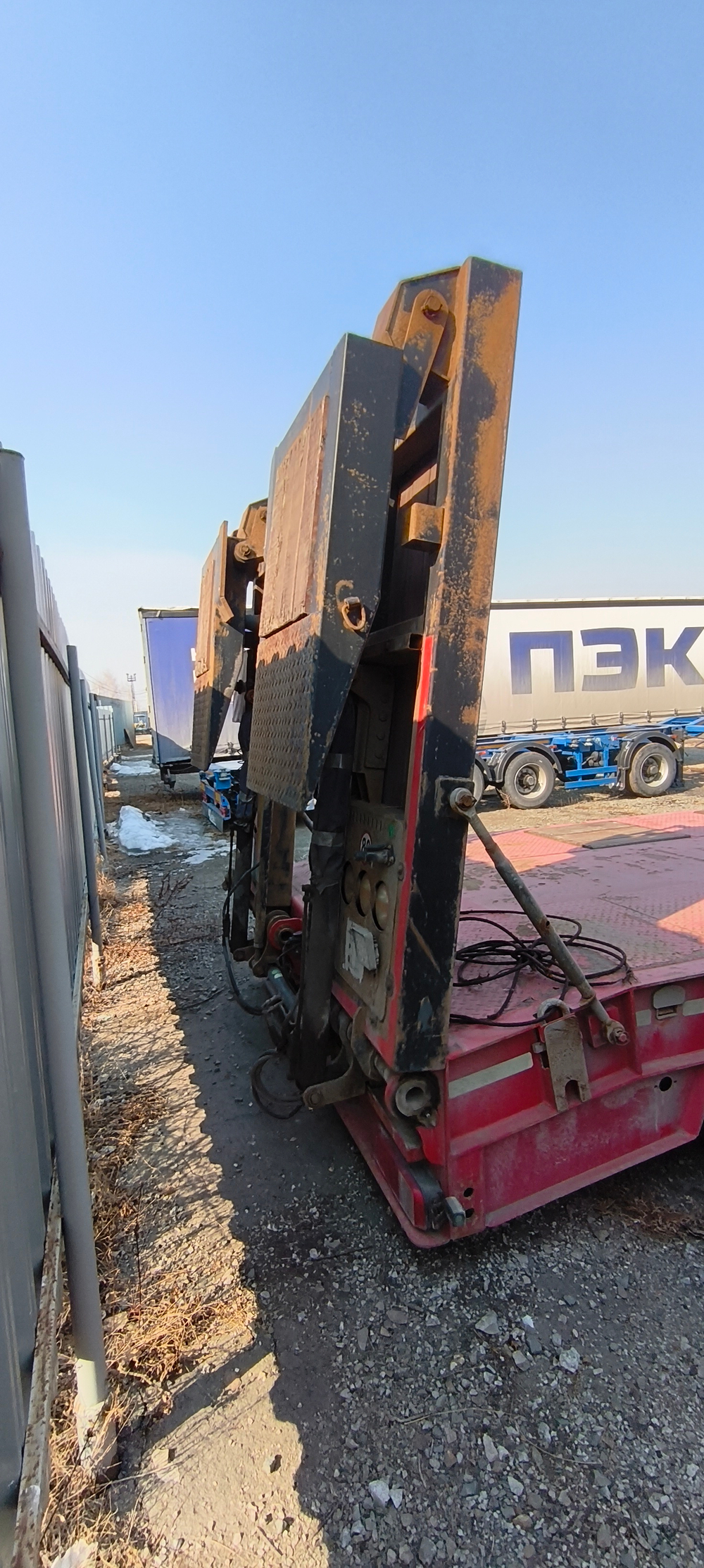 SINANLI TANKER ST4* Полуприцеп тяжеловоз 4 оси ST4FLF (Раздвижной)