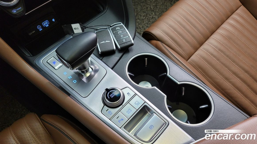 Genesis G70 2.0T AWD (11.2019)
