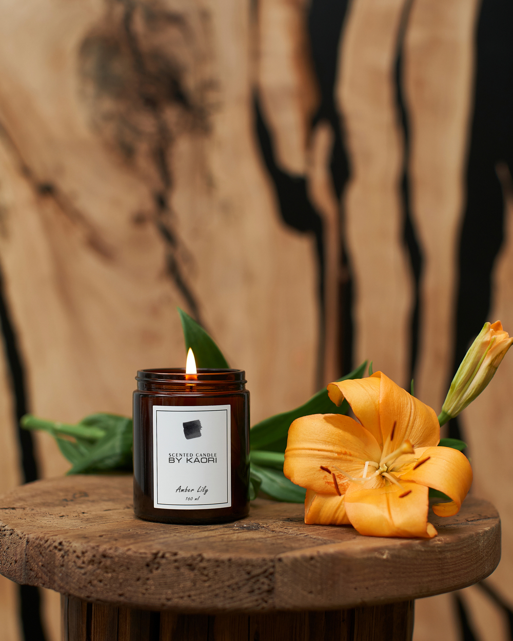 Свеча AMBER LILY