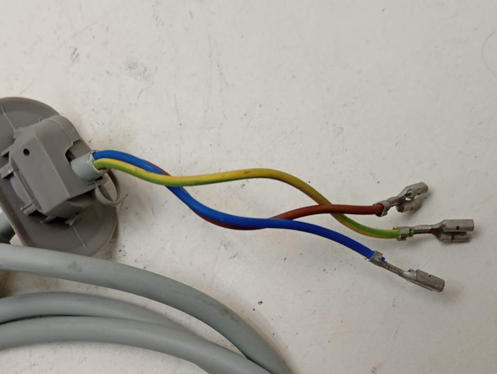 CS341062D2/2-07 кт32 Шнур сетевой для стиральных машин Candy 91200194 б/у