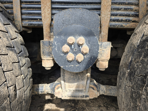 Ось балансира задней подвески 2022г.