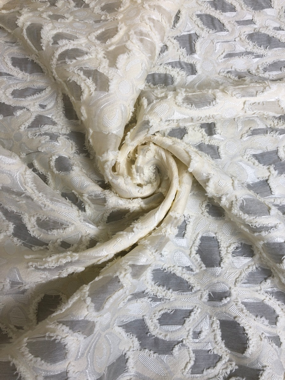 Плательная вискоза, кремовый, жаккард, деворе C2