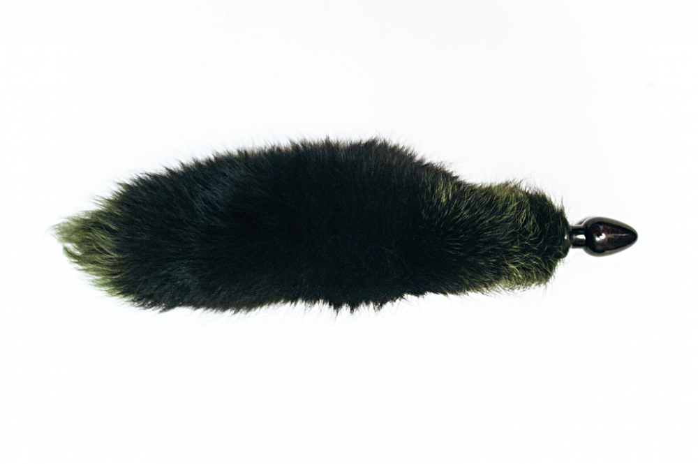 Анальная пробка чёрного цвета с зеленым лисьим хвостом (Цвет: зеленый с черным)
