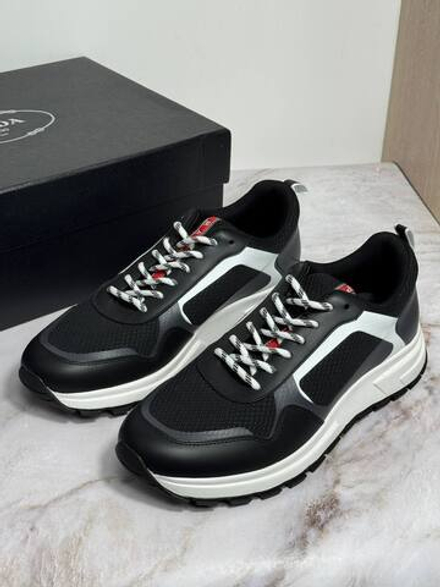 Кроссовки Prada