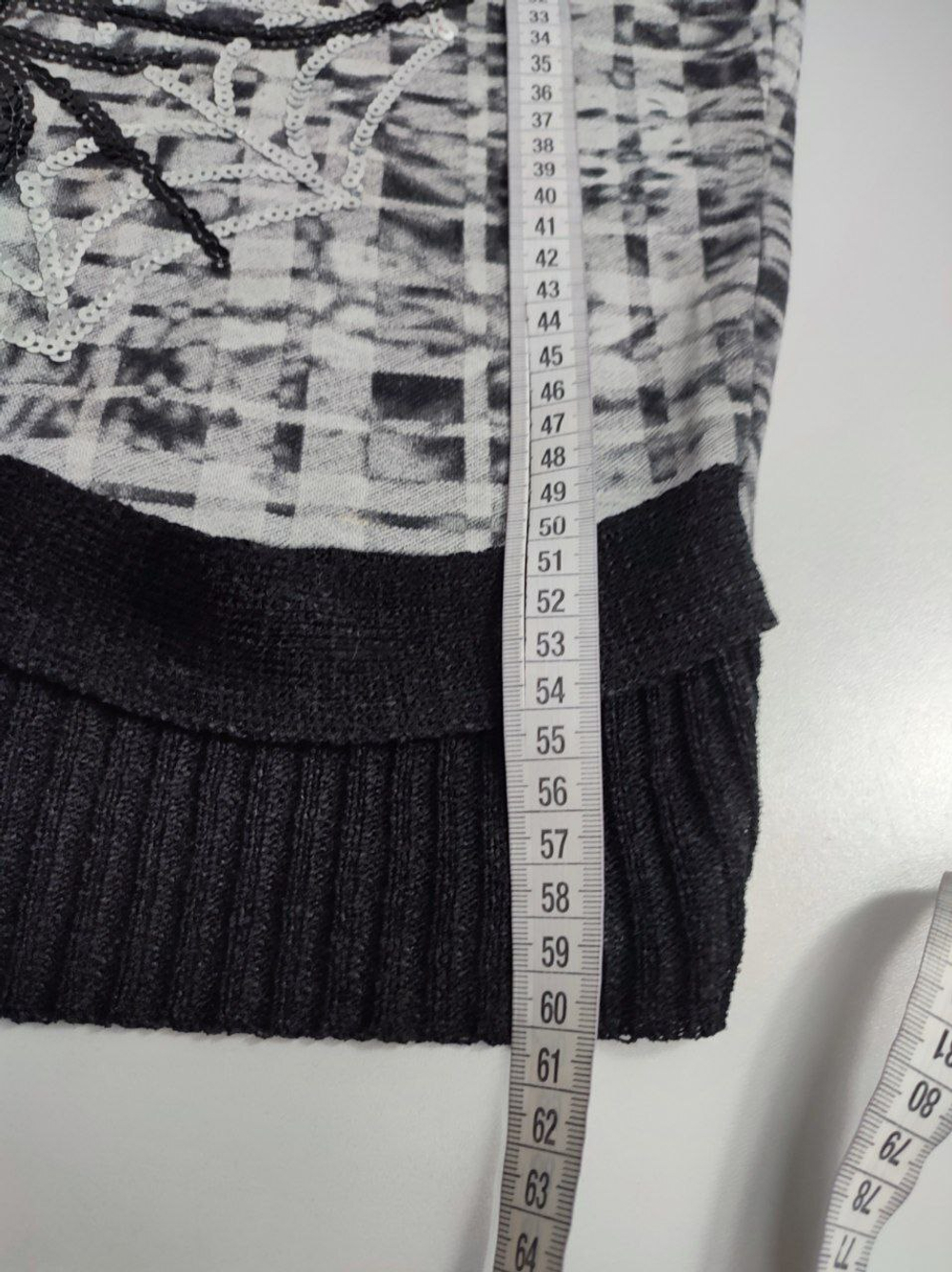 Джемпер оригинальный  48 размер