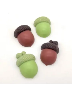 Пластиковая форма для конфет Желудь 4 ячейки