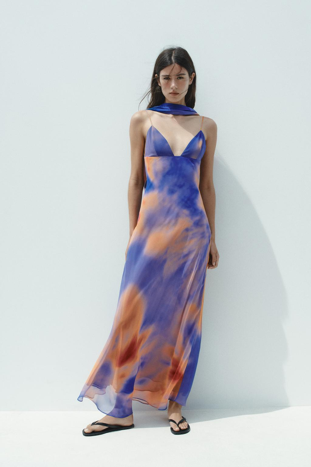 ZARA ДЛИННОЕ ПЛАТЬЕ С ПРИНТОМ, РАЗНОЦВЕТНЫЙ