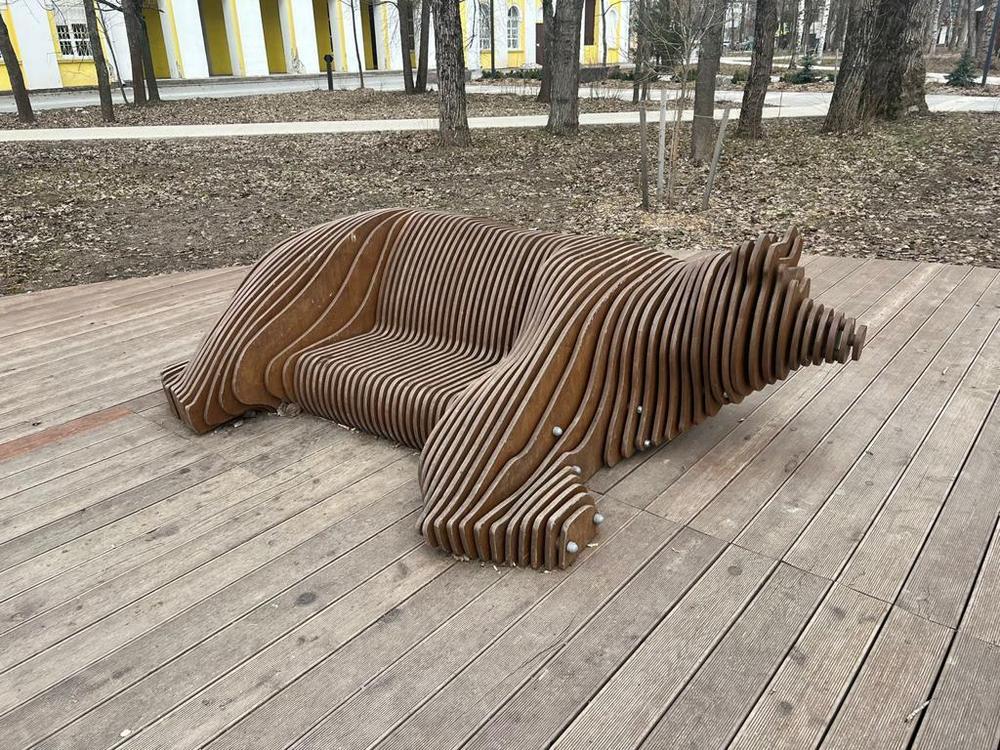 Параметрическая скамейка медведь 2600х1700х900мм SK00314