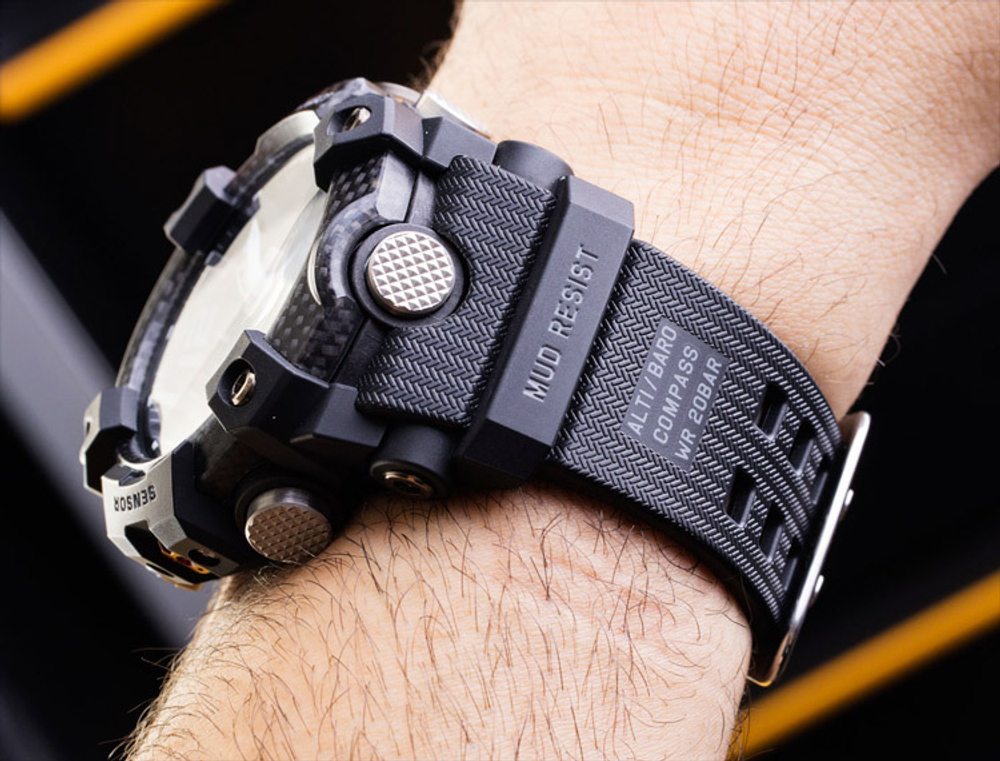 Часы Casio GG-B100-1AER
