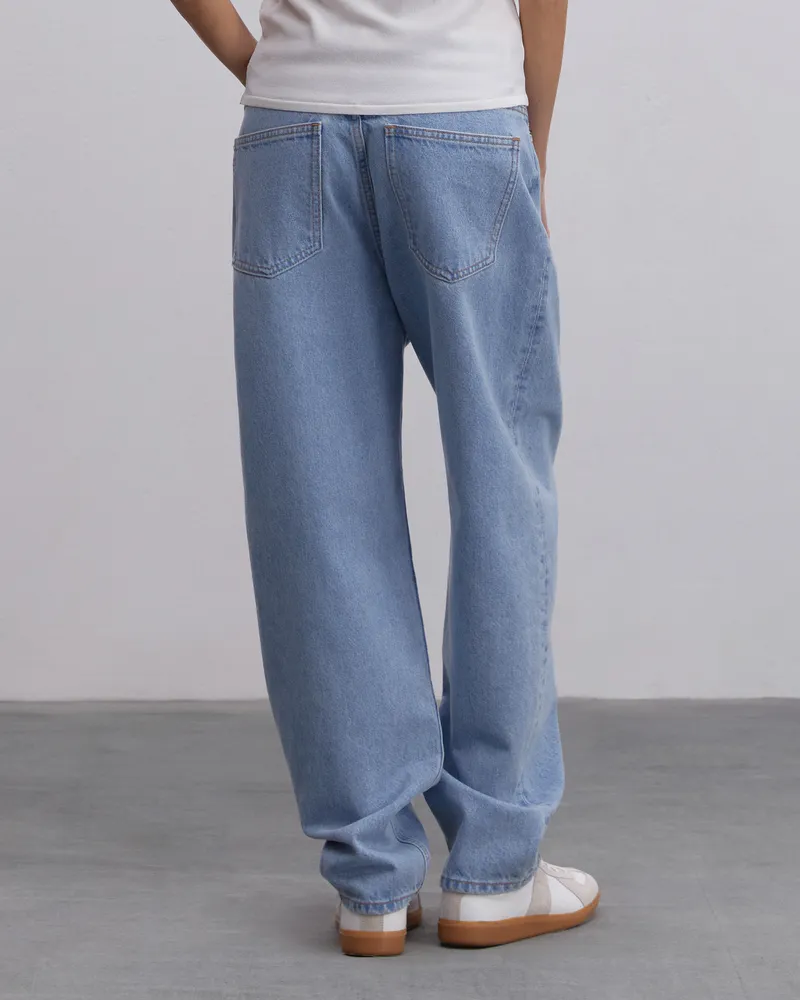 Голубые джинсы-багги