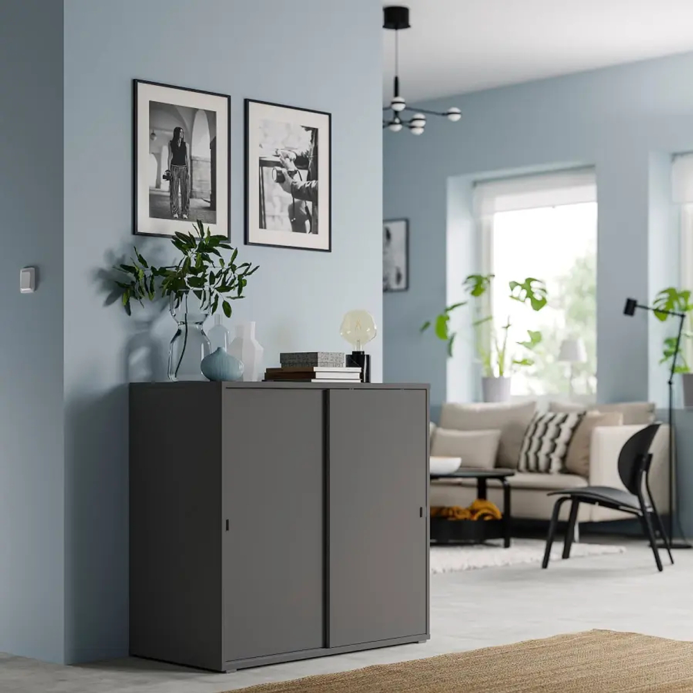 Шкаф с раздвижными дверцами - IKEA VIHALS/ВИХАЛС ИКЕА, 95х47х90 см, темно-серый