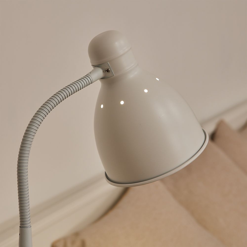 UML-T701 E27 WHITE Торшер напольный под лампу Е27. 60W. с регулировкой наклона. Механический выключатель. Белый. ТМ Uniel