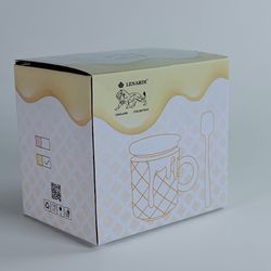 Lenardi 164-029 Кружка 450мл с крышкой и ложкой в под.уп.(х24)Фарфор