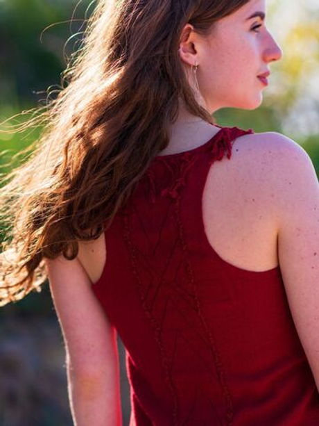 Топ Chintamani красный