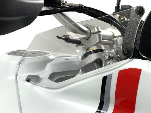 DU026T WRS PAIR OF SIDE CLEAR DEFLECTORS (DSRT X)