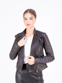 Косуха укороченная демисезонная куртка из натуральной кожи