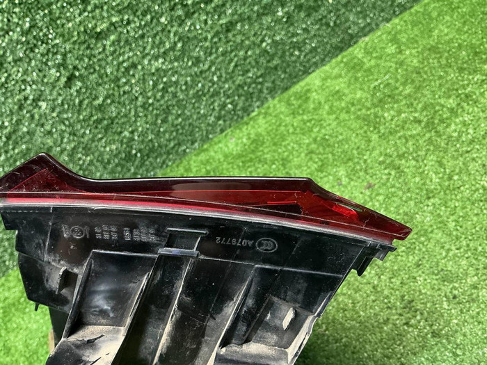 Фонарь правый внешний VW Touareg 3 (2018-2023)