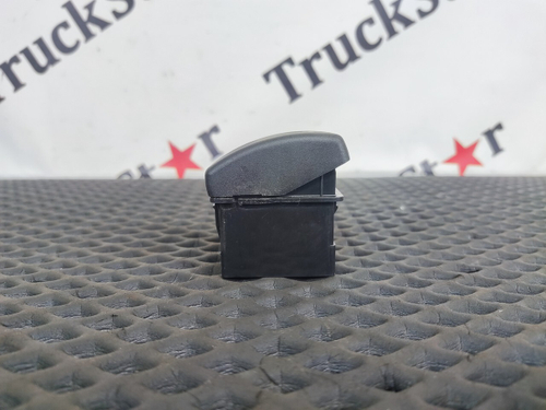 Кнопка сигнала заднего хода