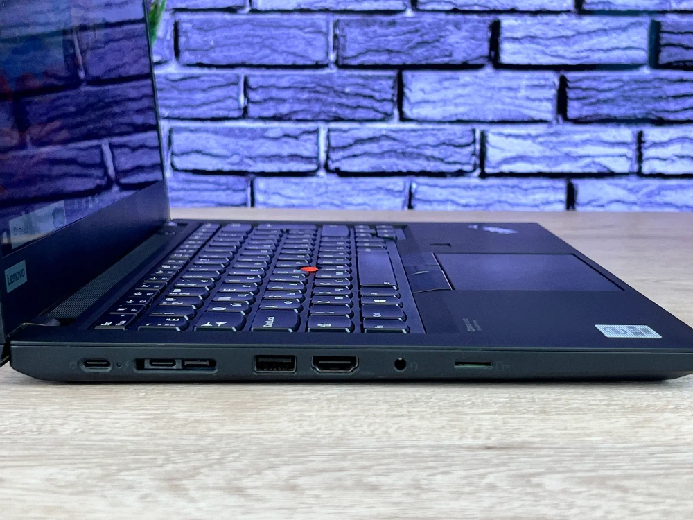 Ноутбук Lenovo ThinkPad T14 Gen 1 14" 1920*1080 IPS, Intel core I5 - 10310U 1.7 ГГц, RAM 16 ГБ SSD 256 ГБ, Intel UHD Graphics, Win 10 pro