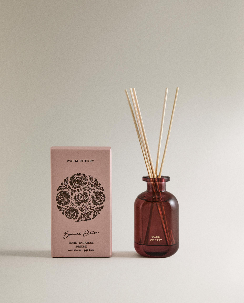 Zara Home Аромадиффузор Warm Cherry 100 мл, тростниковые палочки микадо, аромат фруктовый, Персиковый