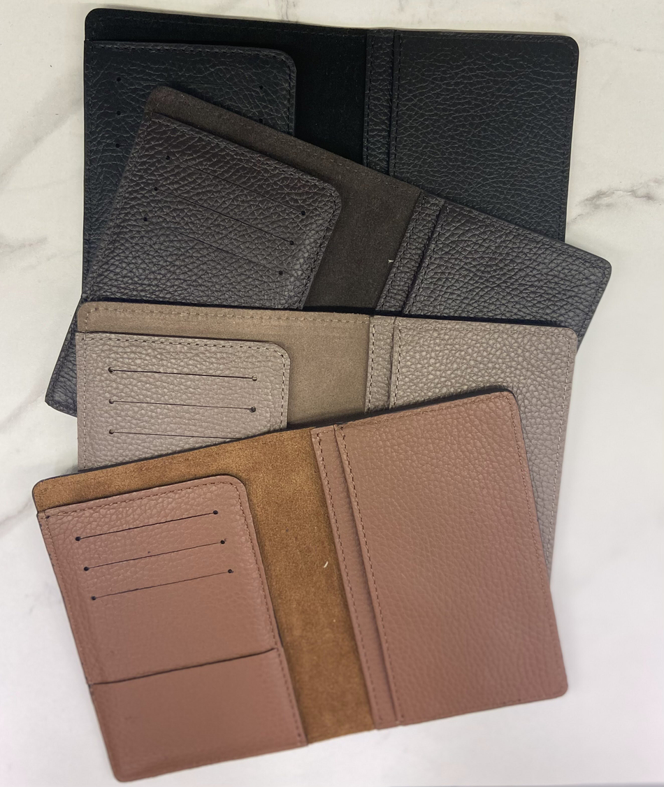 Кожаная обложка для паспорта DBR 15-38 темно-коричневый