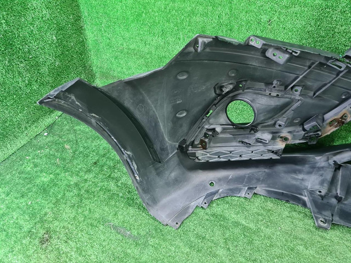 Бампер передний Lada Vesta (2015-н.в.) Cross