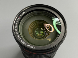 Canon 24-70mm 2.8L II USM С царапинами на линзе