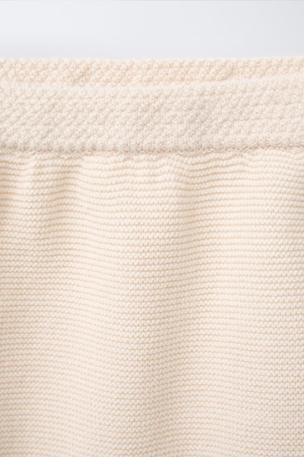 ZARA ТРИКОТАЖНЫЕ ШАРОВАРЫ С ЦВЕТОЧНОЙ ВЫШИВКОЙ, ВАНИЛЬНЫЙ