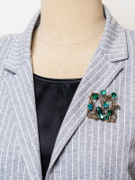 30060250 Брошь Chance