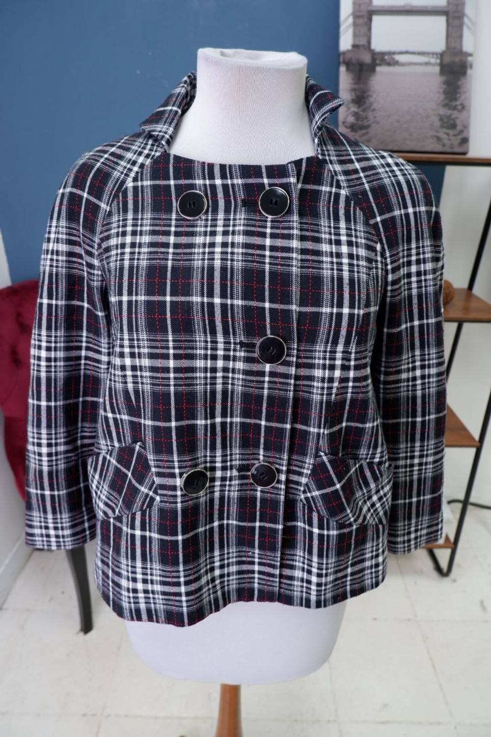 Жакет Oggi в клетку 48 размер