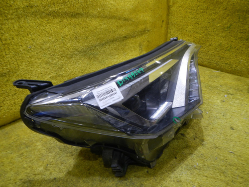 Битая Фара правая Toyota RAV4 4 CA40 (2015-2019) LED