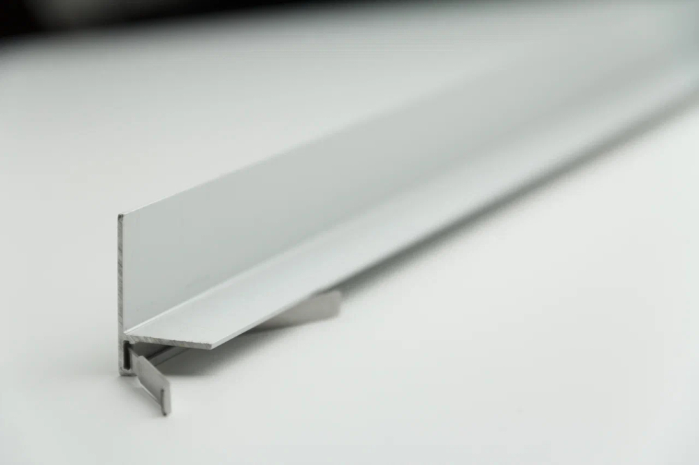 Микроплинтус SL16X25-01L Серебро матовое 16х25х2000мм