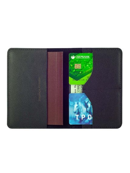 Фото обложки для паспорта Тигр из кожи черного цвета, в развернутом виде с наполнением.