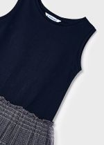 платье со свитером