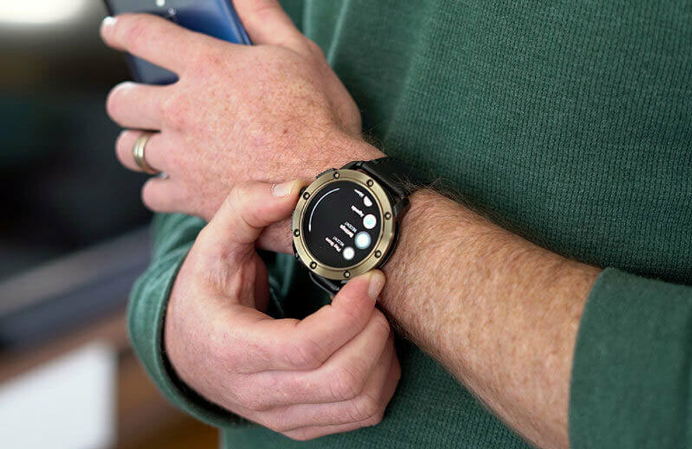 Умные наручные часы Diesel DZT2016 с хронографом