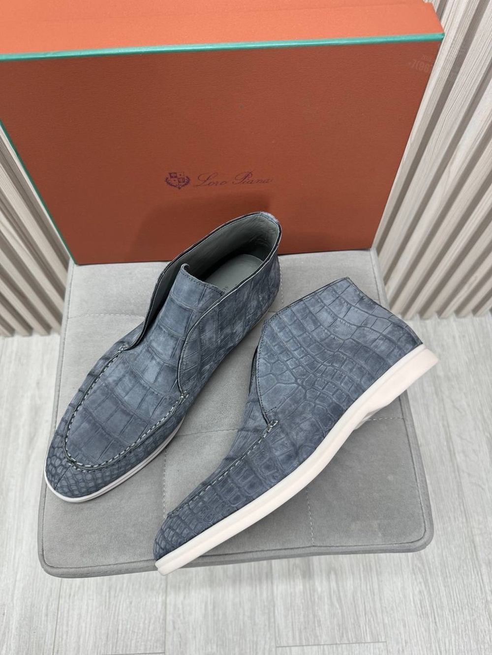 Ботинки Loro Piana Open Walk из нубукового крокодила