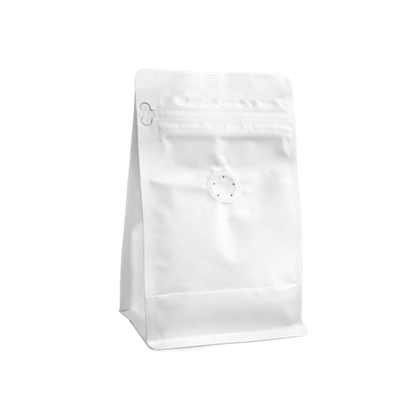 Квадропак 1 кг. Белый. 140 мкр. 14х32.5+9,5 см