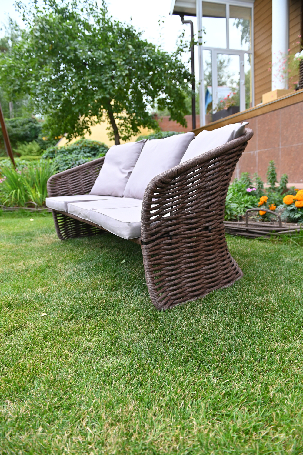 Диван 3-х местный NOVA