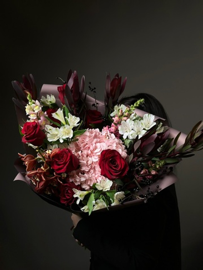 Авторский букет «Экзотика и нежность»