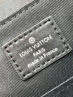 Сумка-мессенджер Louis Vuitton PM премиум класса