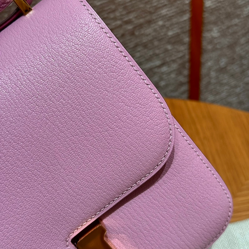 Hermes Constance 18