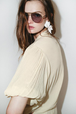 ZARA КОРОТКИЙ КОМБИНЕЗОН С КРУЖЕВОМ — ZW COLLECTION, ЭКРЮ/БЕЖЕВЫЙ