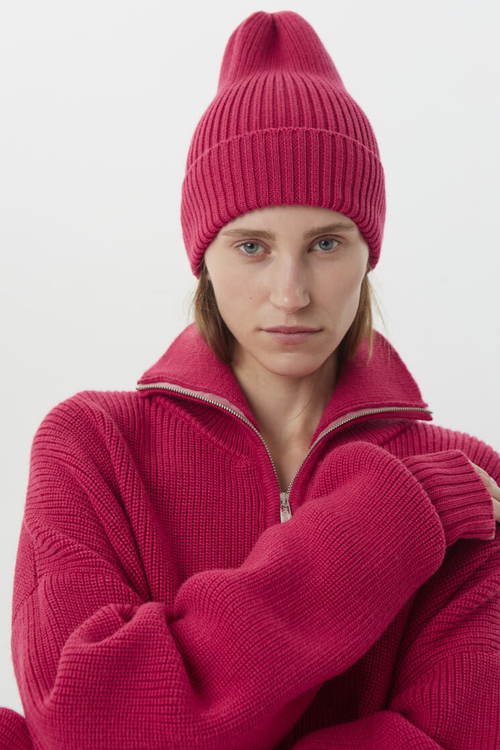 Капор вязаный, черный