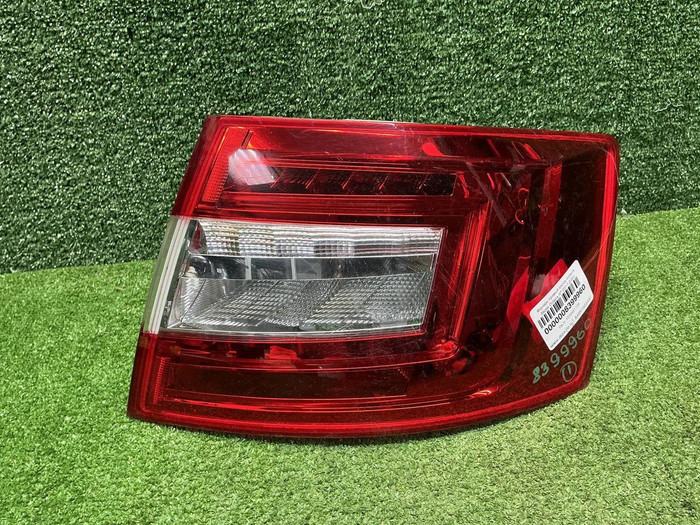 Фонарь правый Skoda Octavia A7 (2017-2020) LED