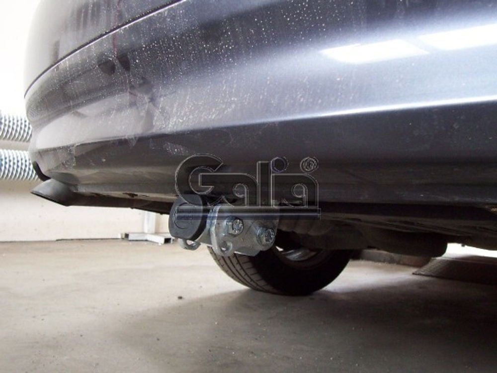 Фаркоп оцинкованный Galia B016A для BMW 3-Series E90/E91 седан/универсал/купе 2005-2011(паспорт и сертификат в комплекте)(без электрики)