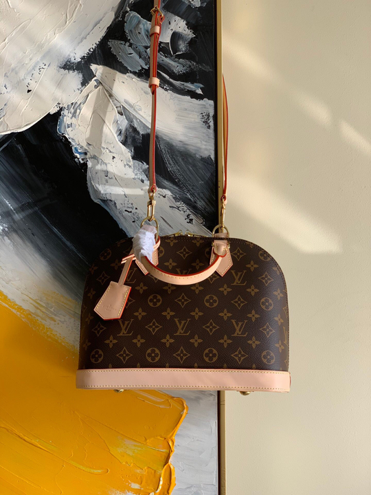 Louis Vuitton Alma PM