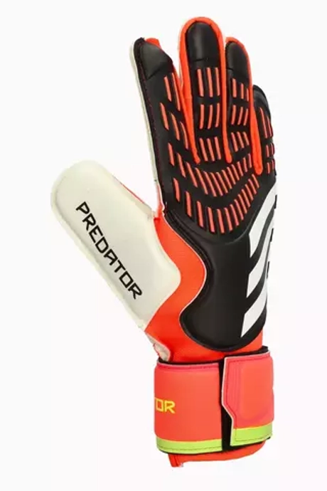 Вратарские перчатки adidas Predator Match
